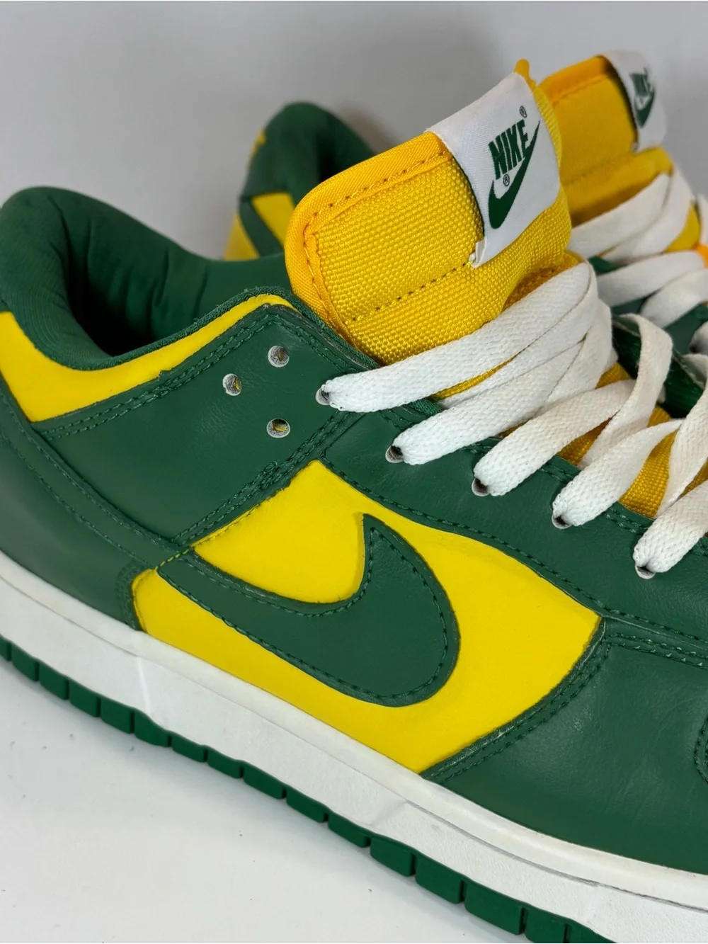 Nike Dunk Low SP Brazil 2024 Green Yellow Size 10 Mens EUC